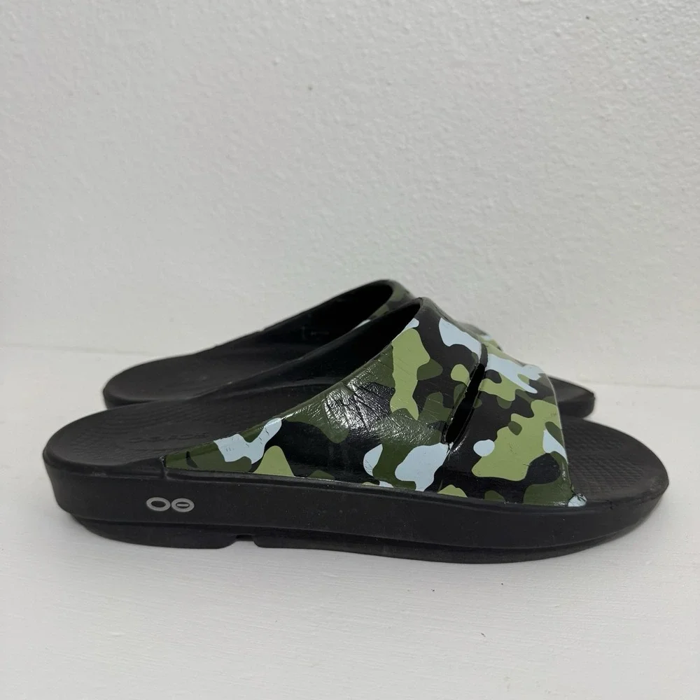 Oofos Ooaah Jungle Camo Comfort Recovery Sandals‎ Mens Size 7 Womens 8